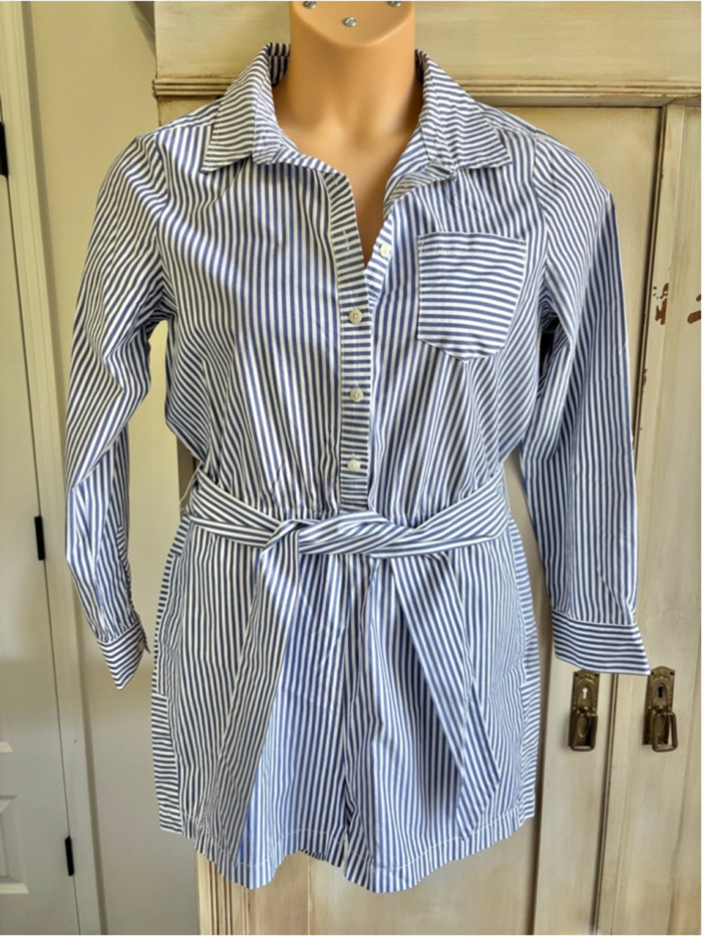 EUC Vineyard Vines Sarah Striped Romper in Ocean Reef | Sz 8 - Picture 2 of 12